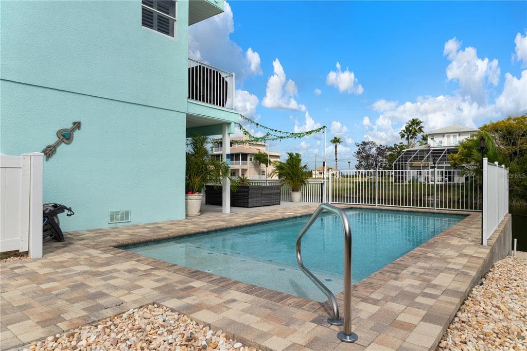 3423 PALOMETA DRIVE photo 17