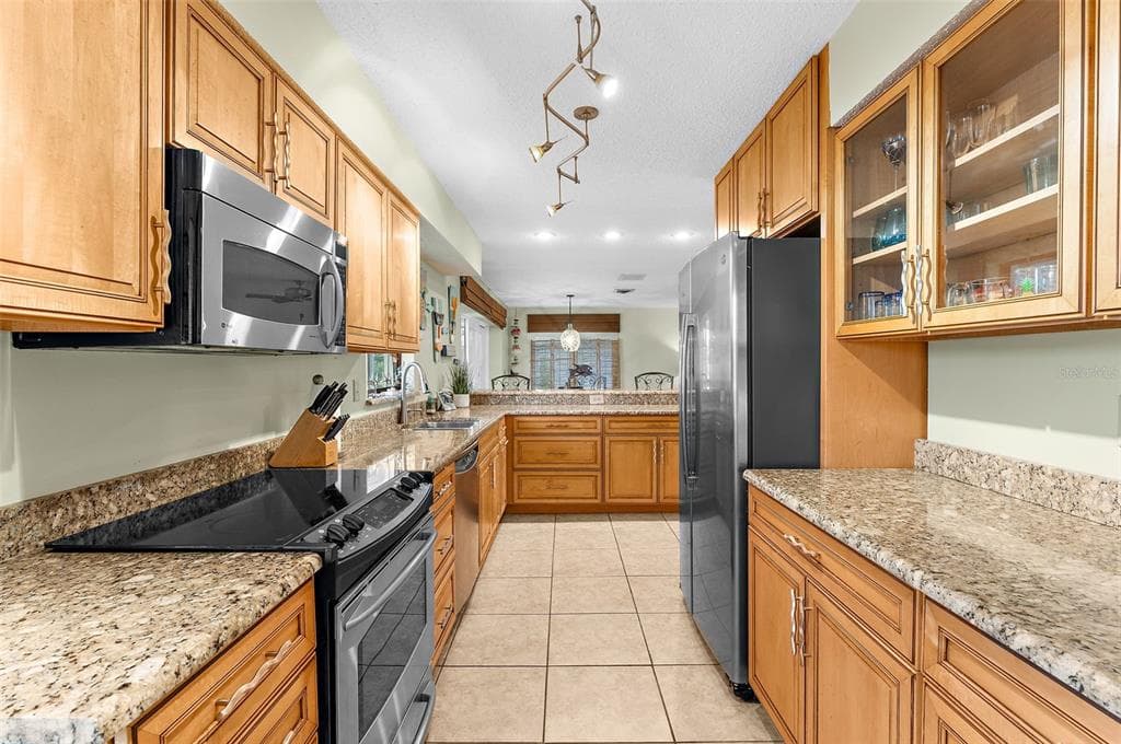 120 VILLA DRIVE 120 photo 13