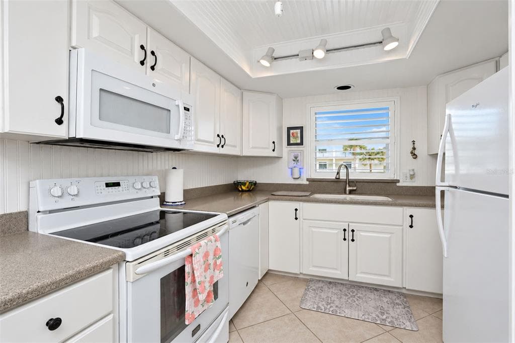 2700 N BEACH ROAD A105 photo 9