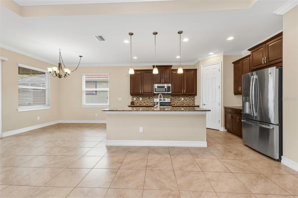 19064 BILLFISH AVENUE photo 8