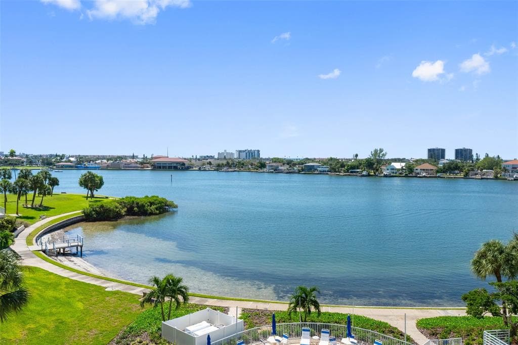 7902 SAILBOAT KEY BOULEVARD S 407 photo 2