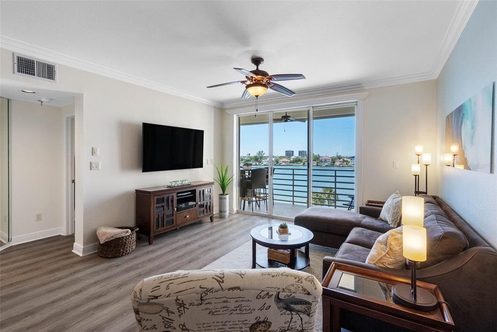 7902 SAILBOAT KEY BOULEVARD S 407 photo 3