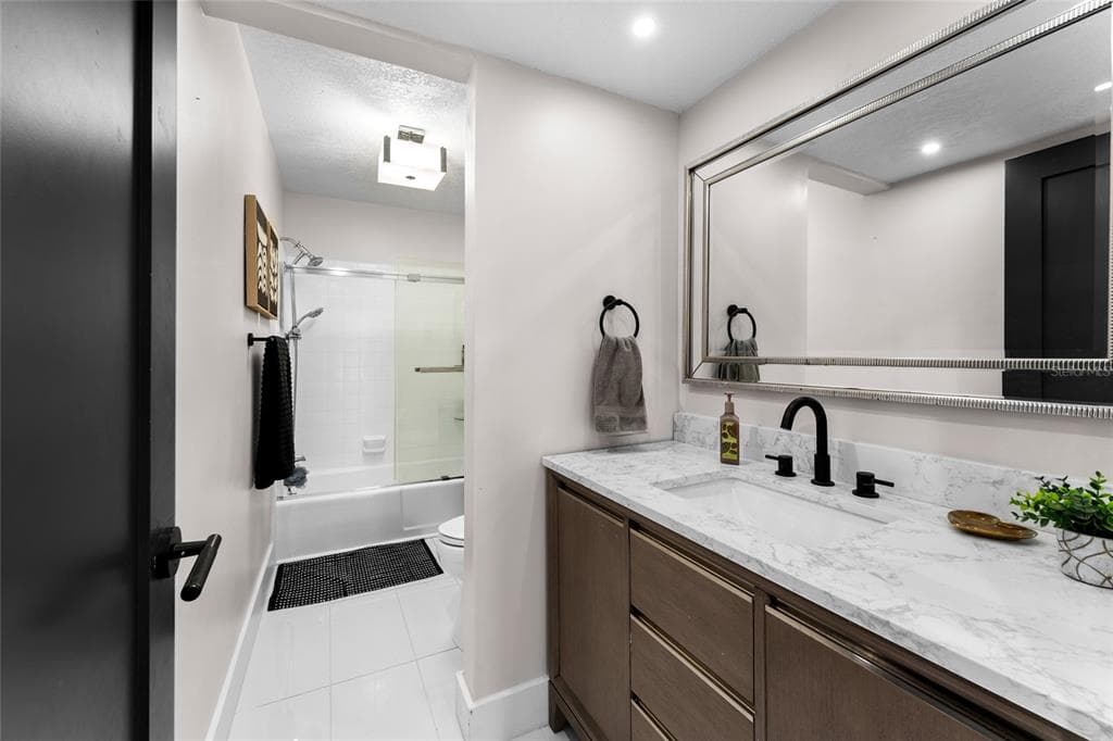 4785 BUTTERFLY PLACE NE photo 23