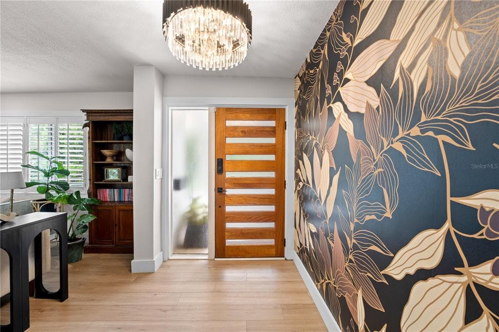 4785 BUTTERFLY PLACE NE photo 13