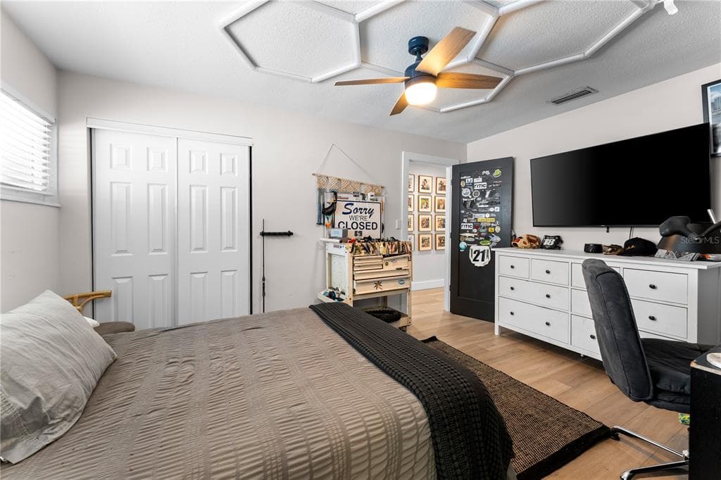 4785 BUTTERFLY PLACE NE photo 25