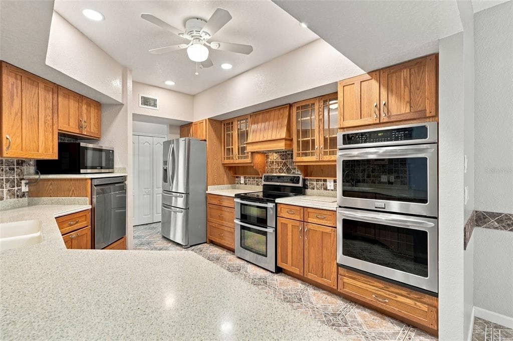 18149 OHARA DRIVE photo 2