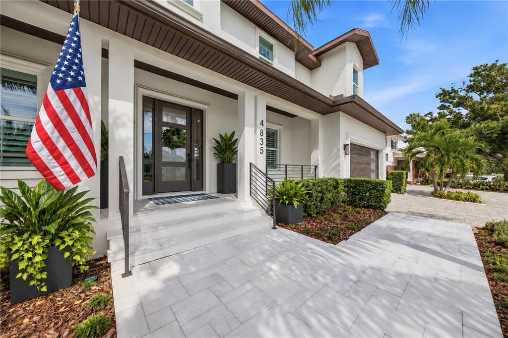 4835 W BAY VILLA AVENUE photo 4