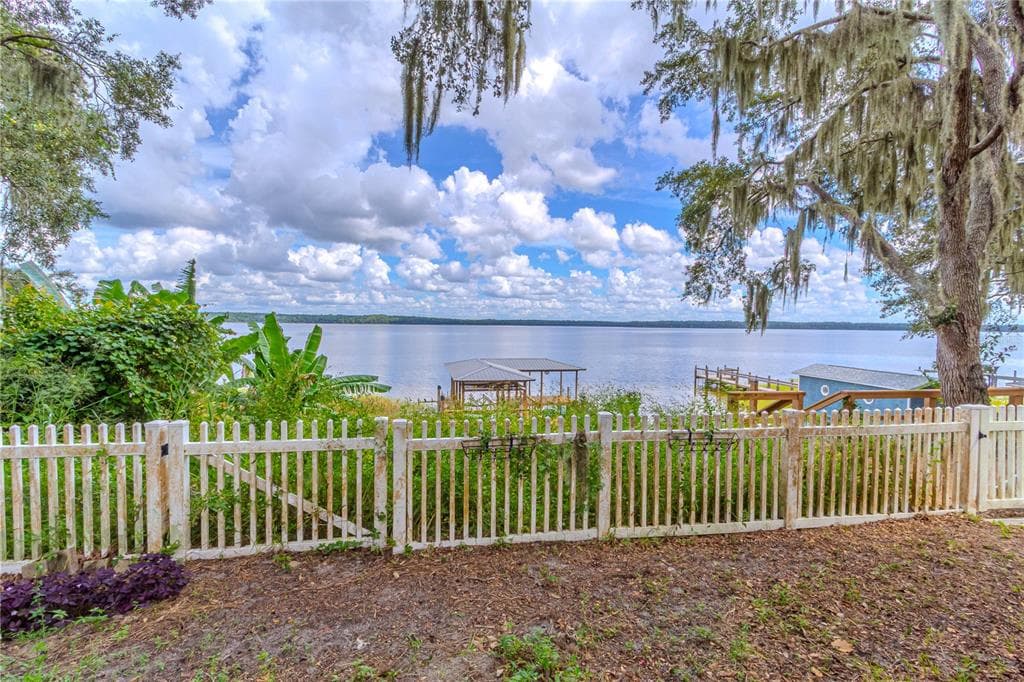 19529 DORR ROAD 5