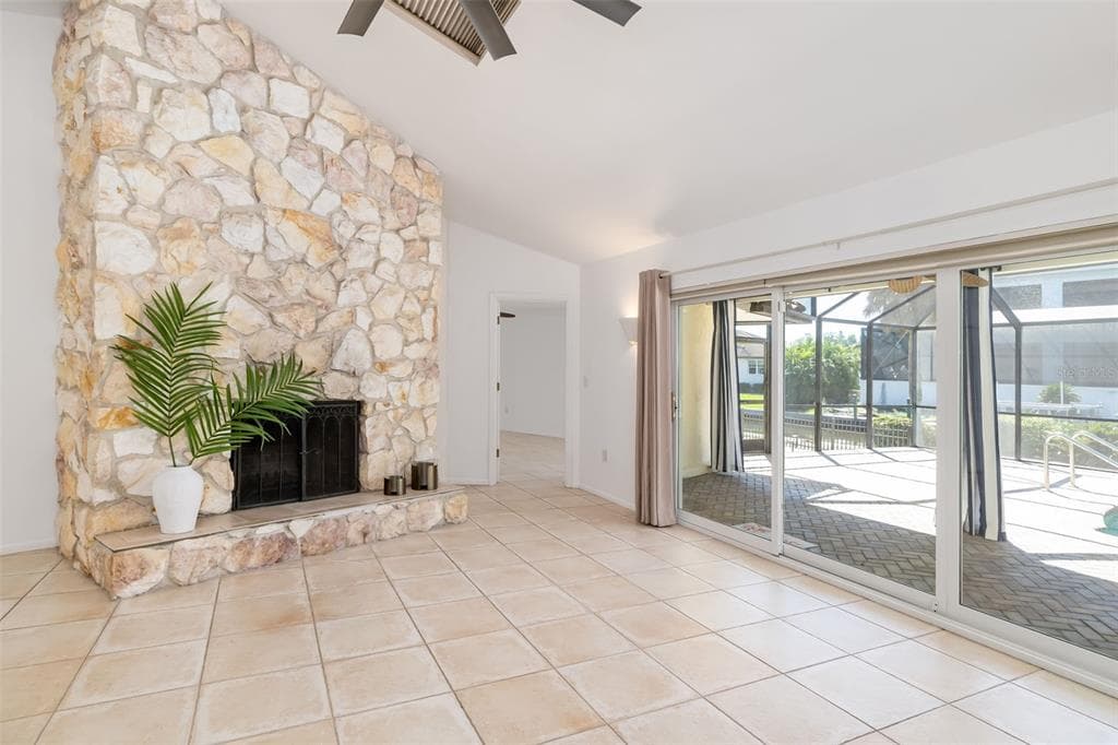 5456 AZURE WAY photo 9