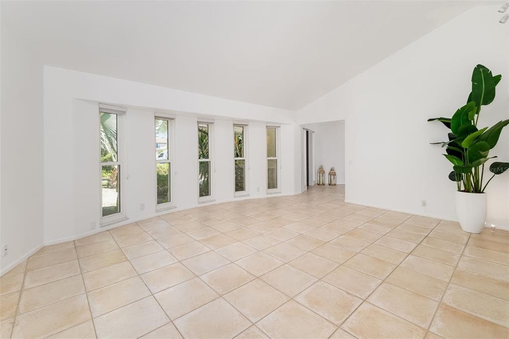 5456 AZURE WAY photo 15