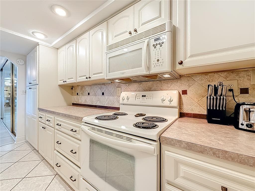 400 64TH AVENUE 1204 photo 12