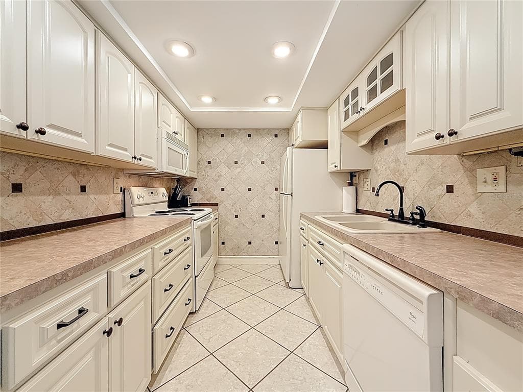 400 64TH AVENUE 1204 photo 10