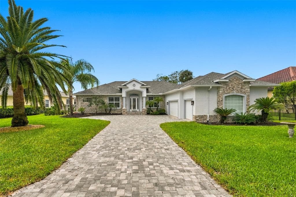 24 OLD OAK DRIVE S 2