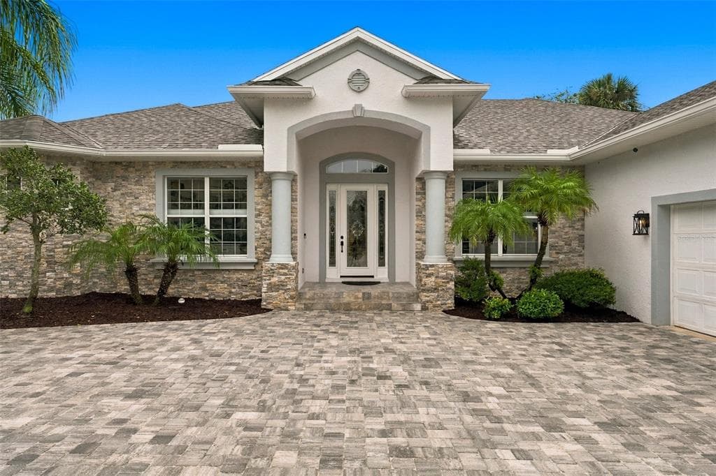 24 OLD OAK DRIVE S 4
