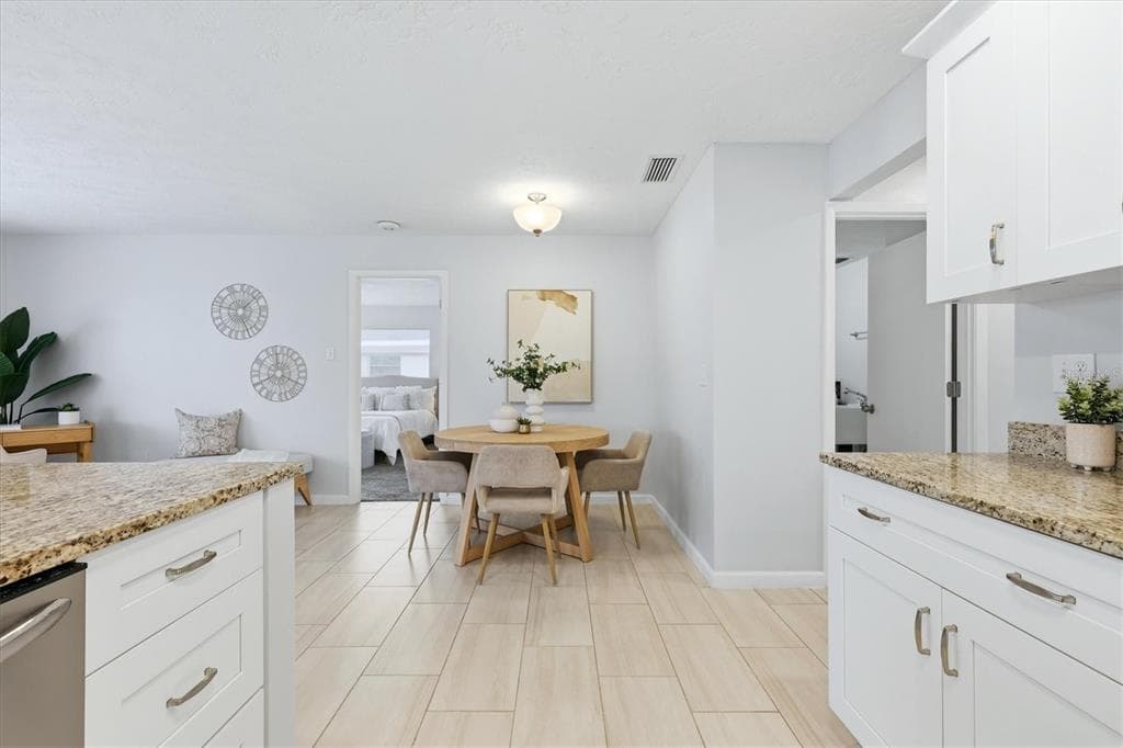 1010 MALIBU COURT photo 14