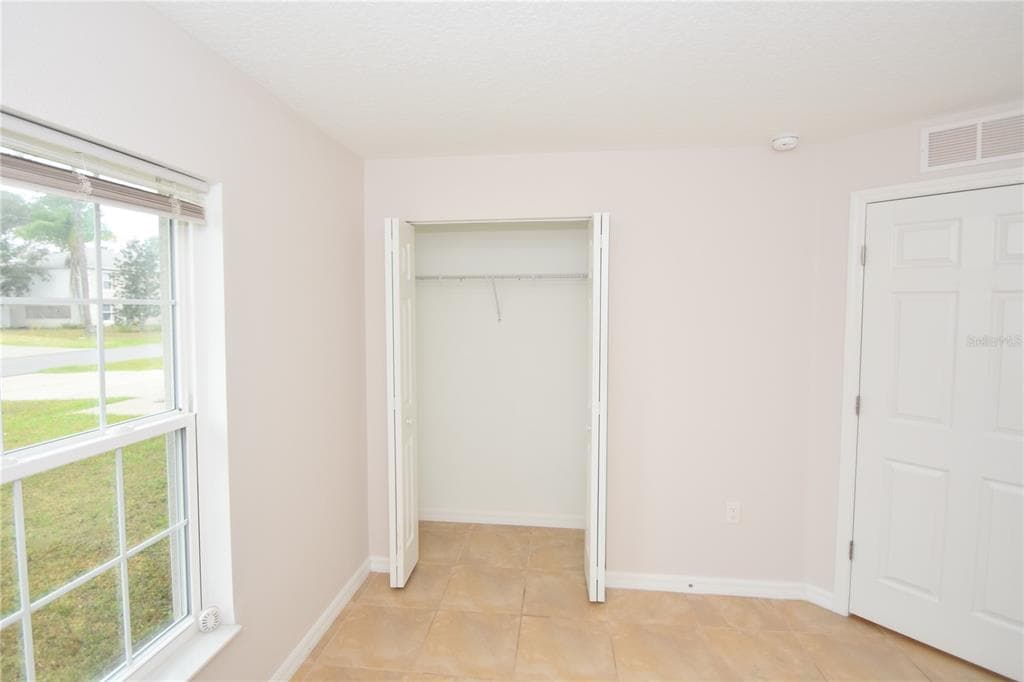 34 RENSHAW DRIVE photo 22