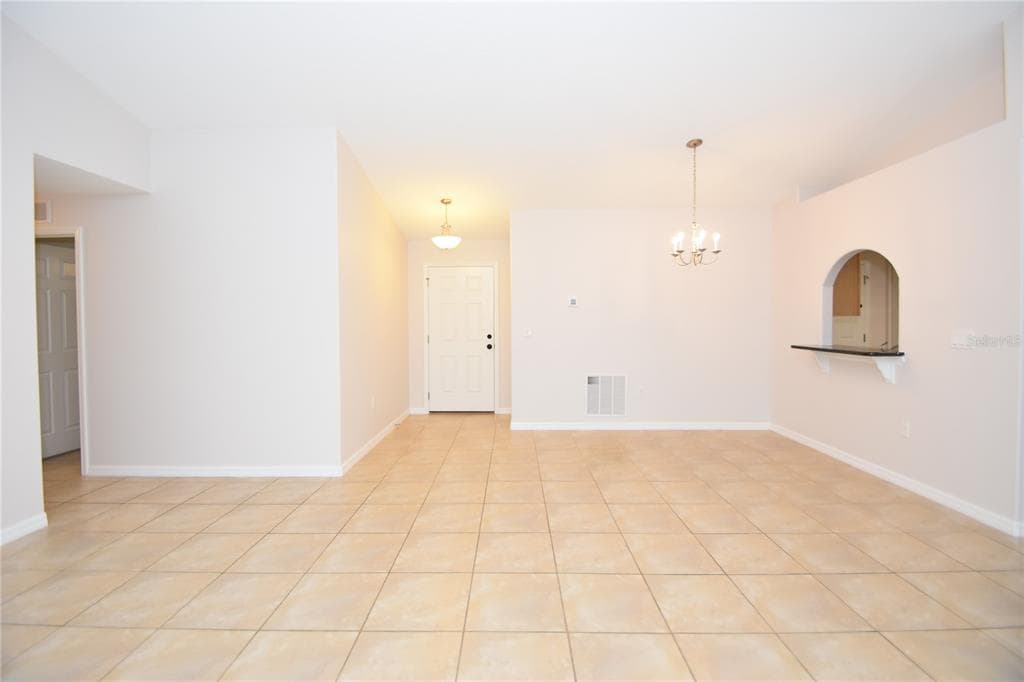 34 RENSHAW DRIVE photo 3