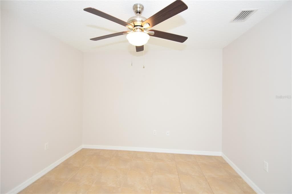 34 RENSHAW DRIVE photo 18