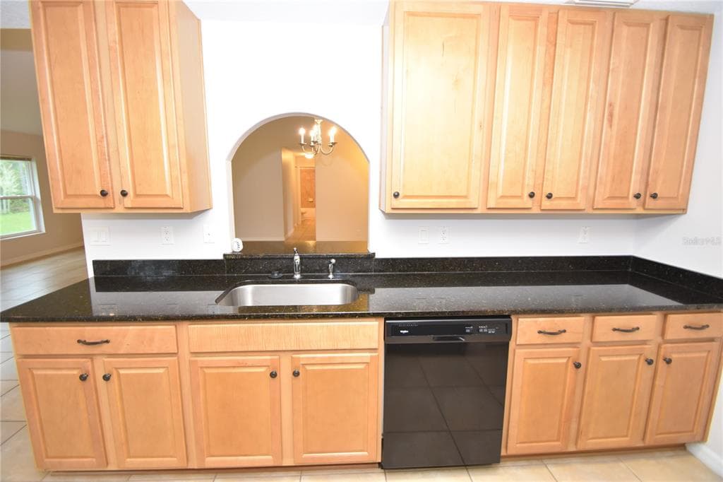 34 RENSHAW DRIVE photo 8