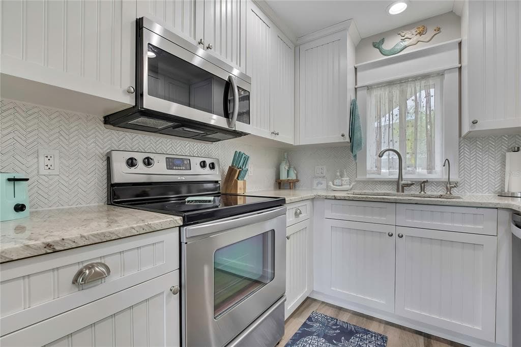 16 BEACH LANE 101 photo 12