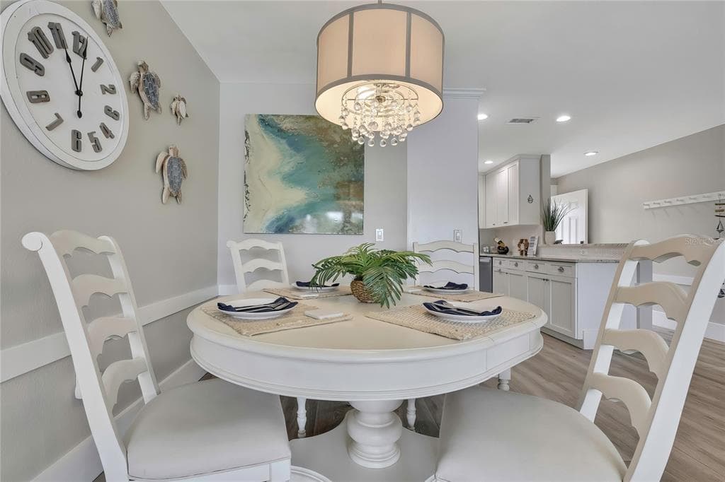 16 BEACH LANE 101 photo 7