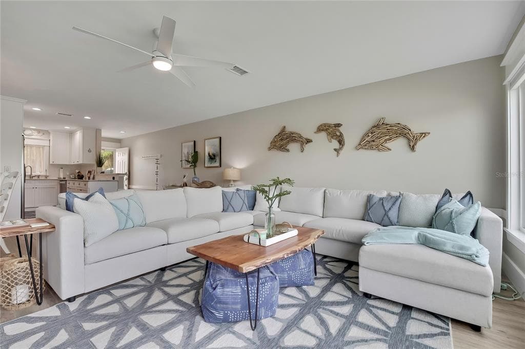 16 BEACH LANE 101 photo 5