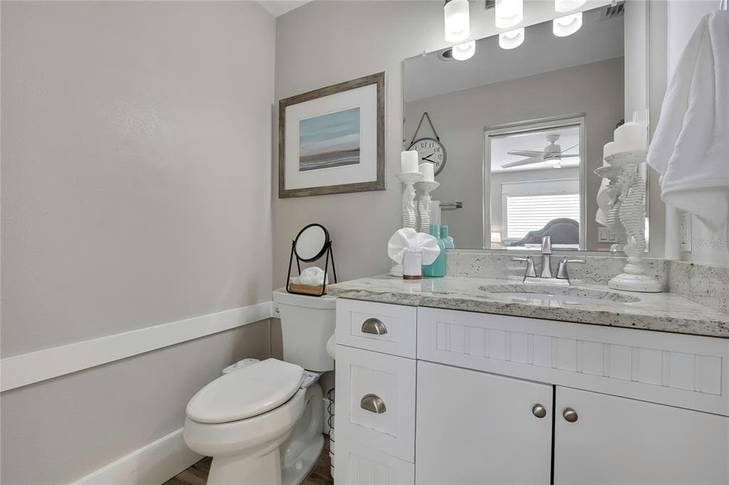 16 BEACH LANE 101 photo 24