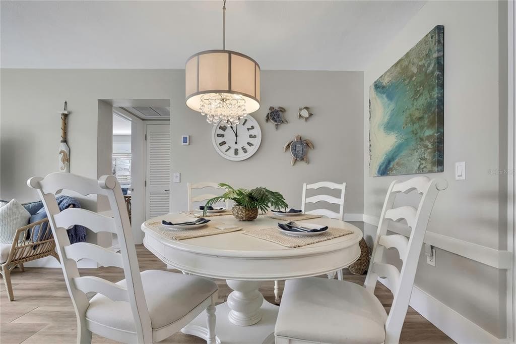 16 BEACH LANE 101 photo 8