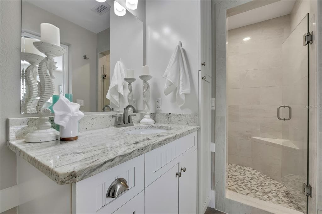16 BEACH LANE 101 photo 25
