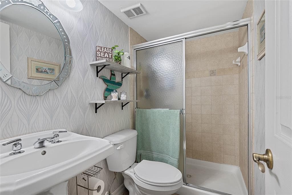 145 N HALIFAX AVENUE 310 photo 11