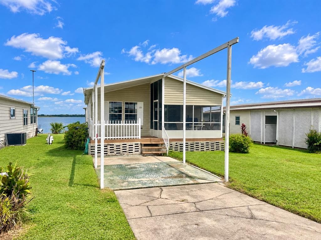 131 BONNIE DRIVE 1