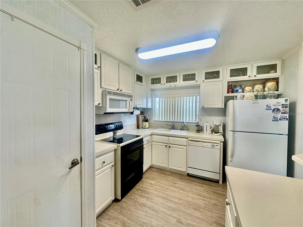 131 BONNIE DRIVE photo 14