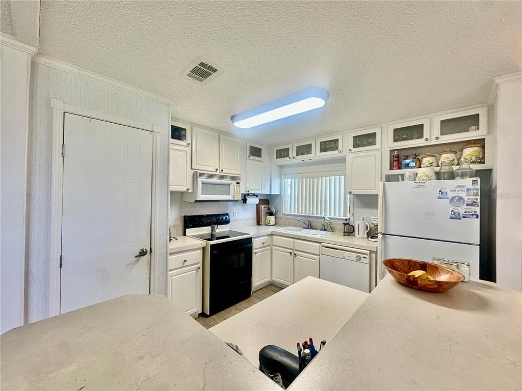 131 BONNIE DRIVE photo 15