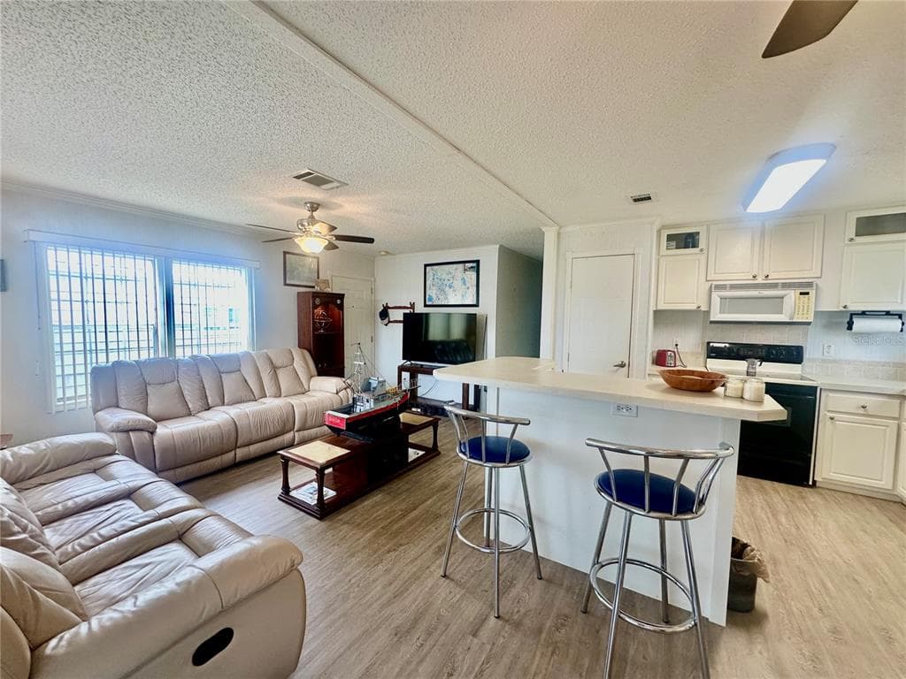 131 BONNIE DRIVE photo 8