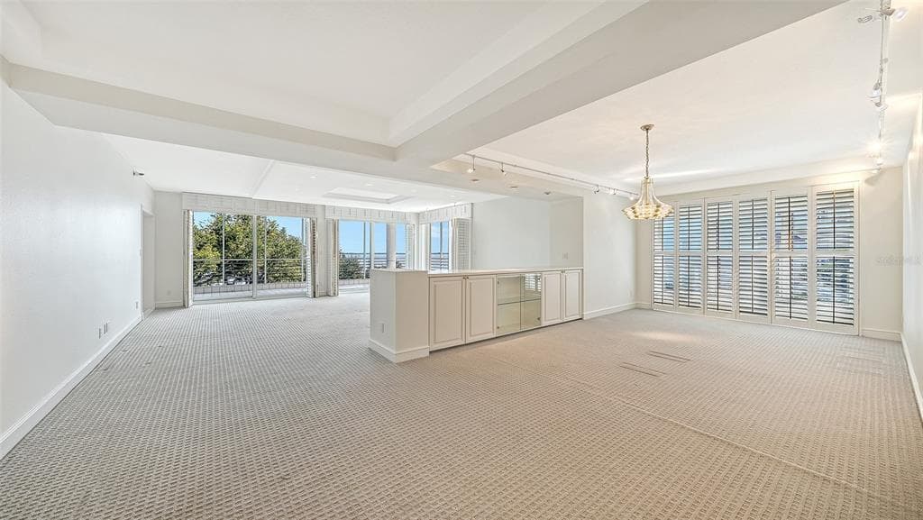 2550 HARBOURSIDE DRIVE 334 photo 9