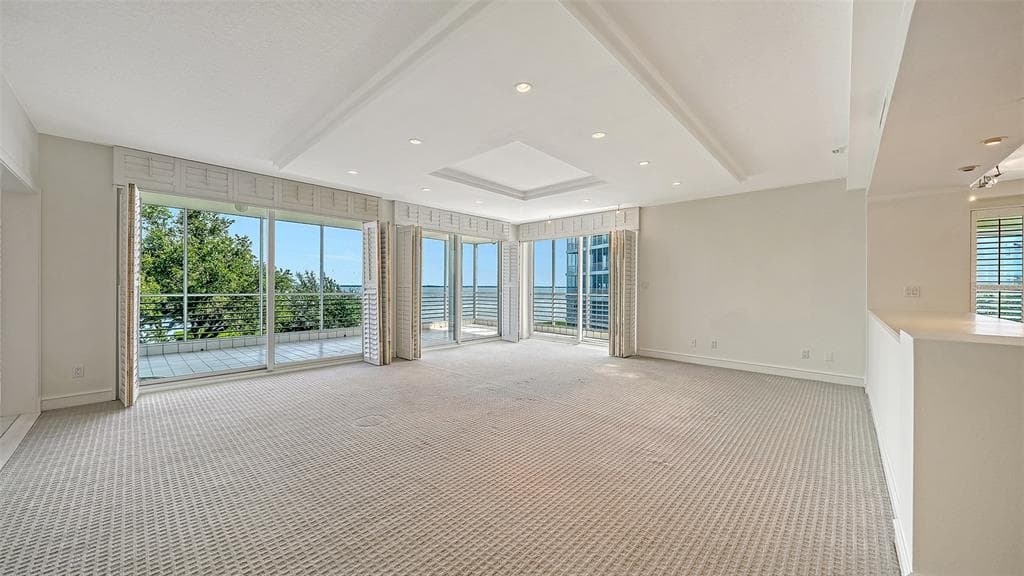 2550 HARBOURSIDE DRIVE 334 photo 10