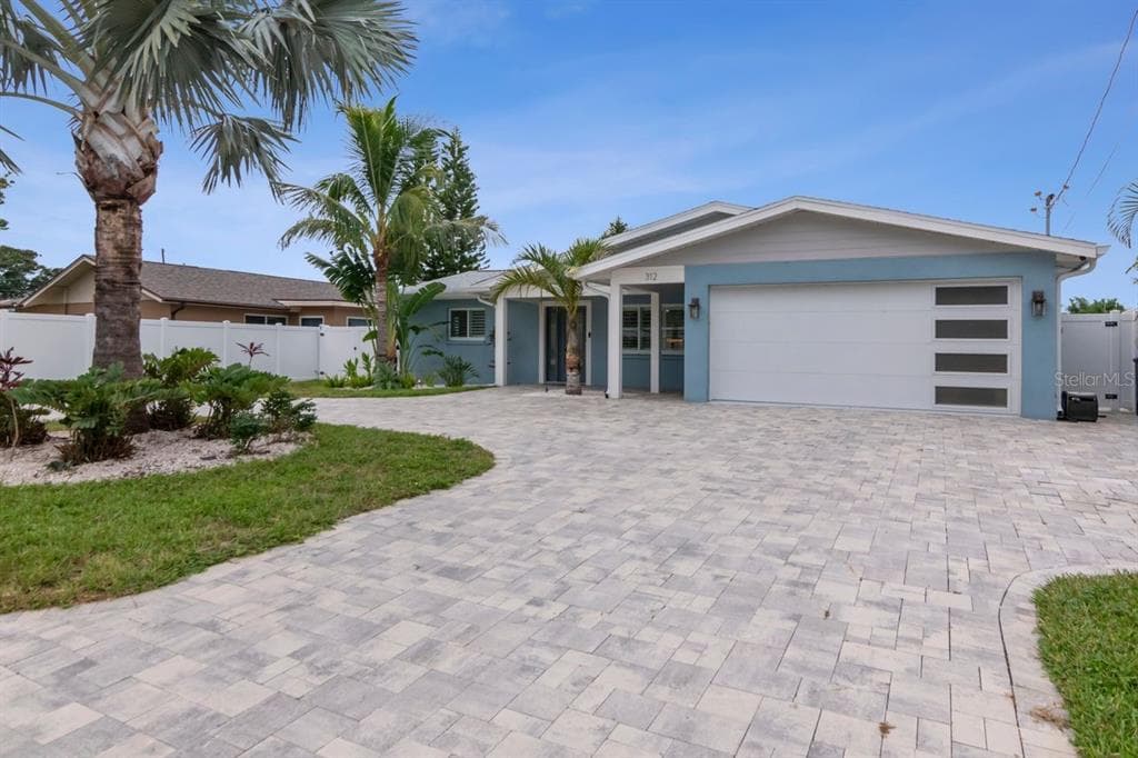 312 WESTWINDS DRIVE photo 2