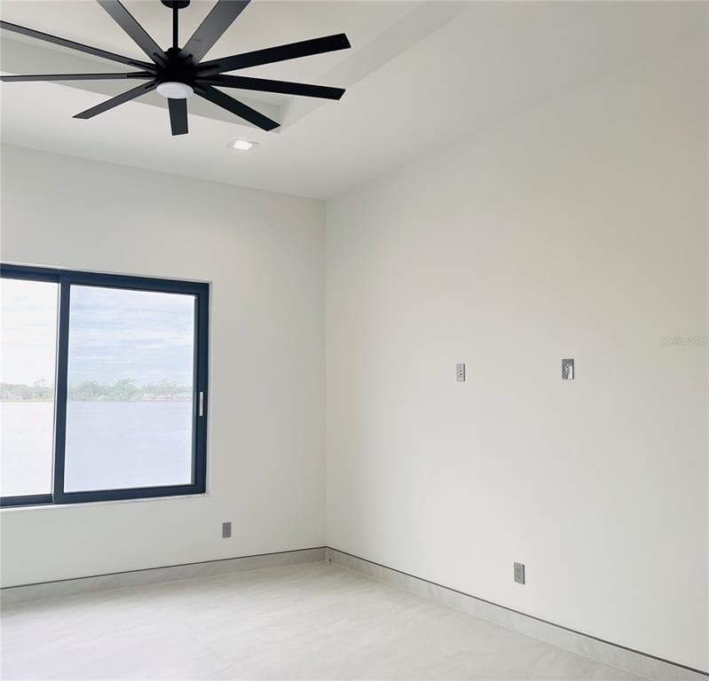 2115 N HALIFAX AVENUE photo 20