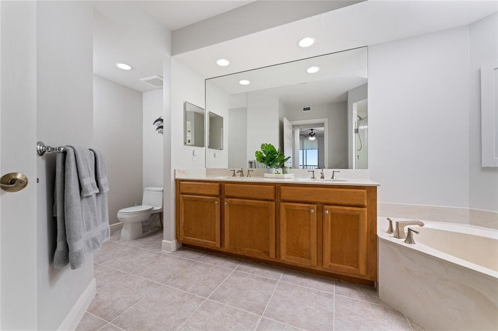3329 SUNSET KEY CIR 301 photo 24