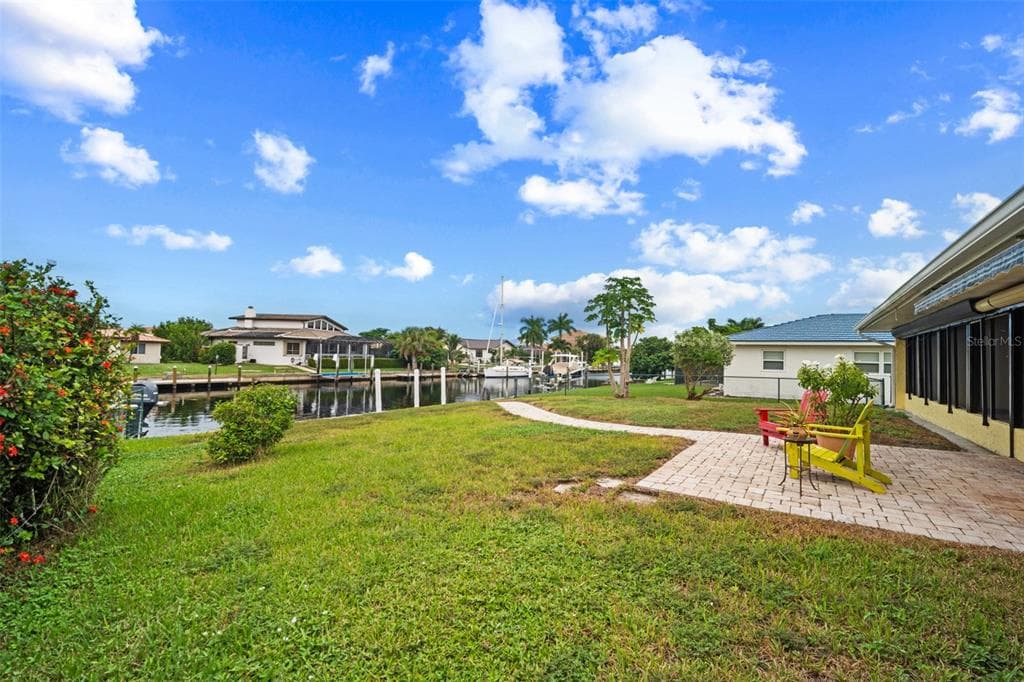 145 BAYSHORE COURT photo 24