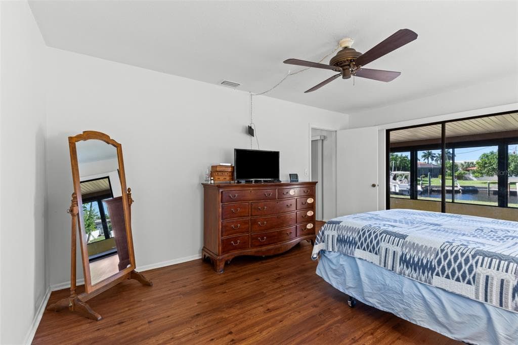 145 BAYSHORE COURT photo 15