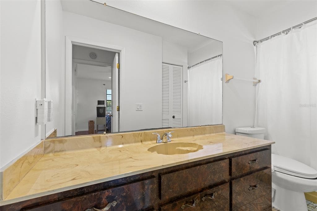 145 BAYSHORE COURT photo 19