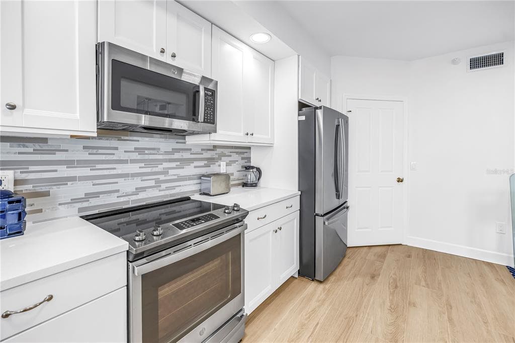 4981 BACOPA LANE S 602 photo 23