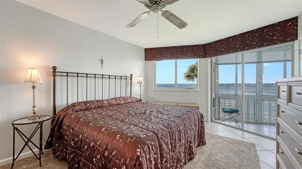 777 JOHN RINGLING BOULEVARD 36 photo 17