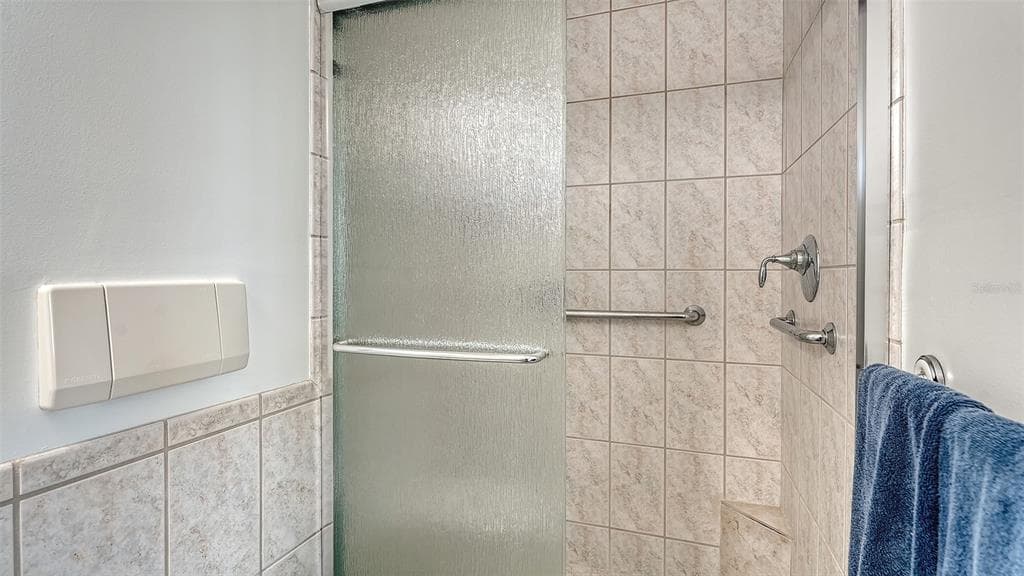777 JOHN RINGLING BOULEVARD 36 photo 22