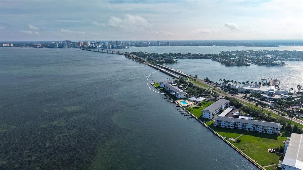 777 JOHN RINGLING BOULEVARD 36 photo 3