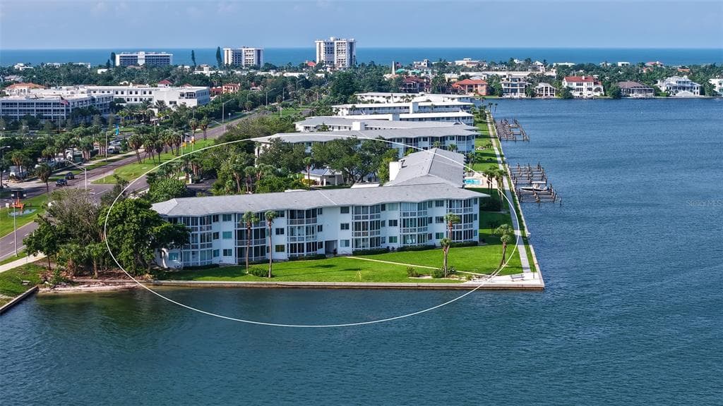 777 JOHN RINGLING BOULEVARD 36 photo 1