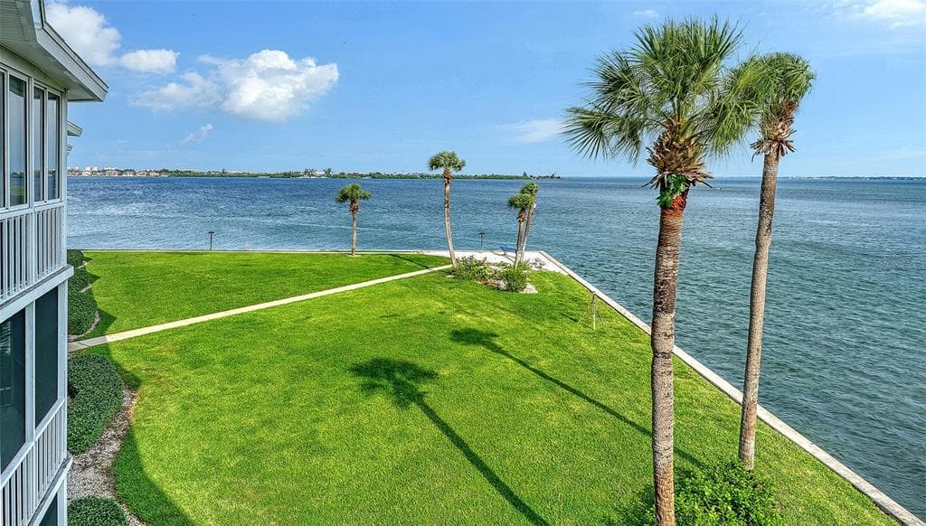 777 JOHN RINGLING BOULEVARD 36 photo 19