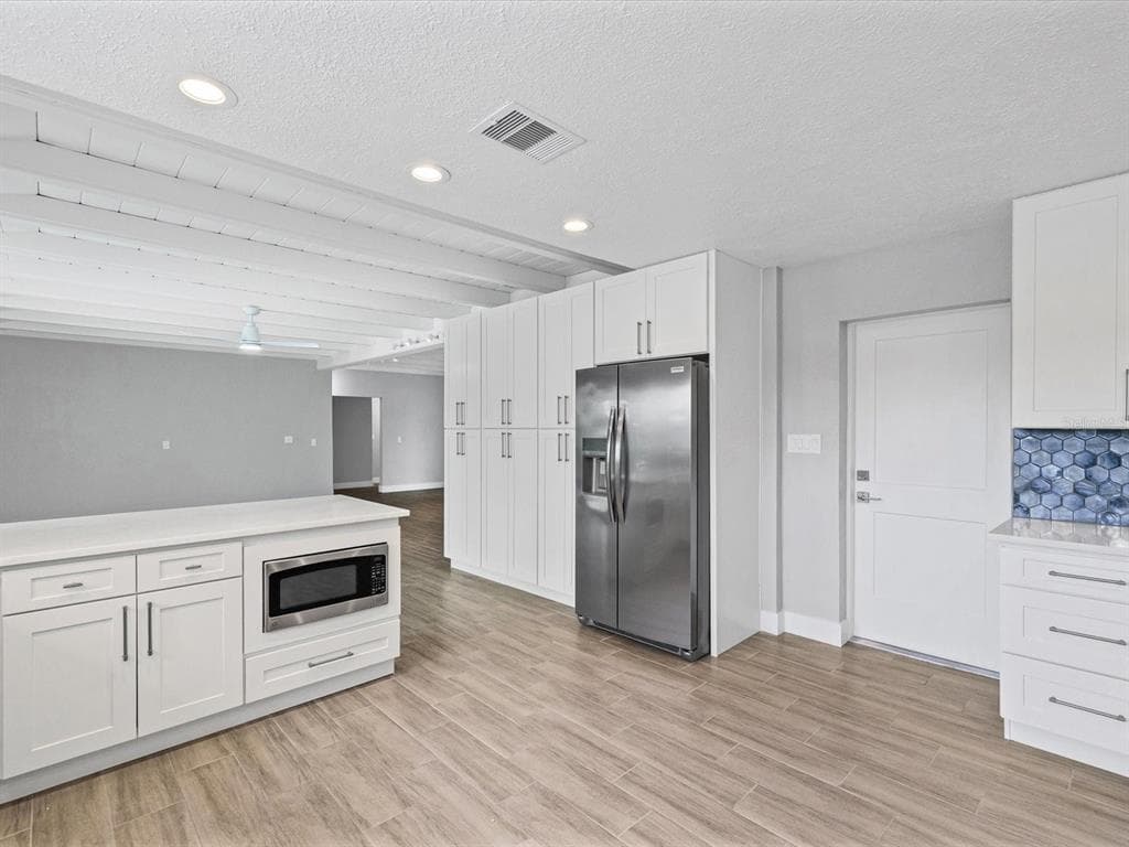529 80TH AVENUE photo 12