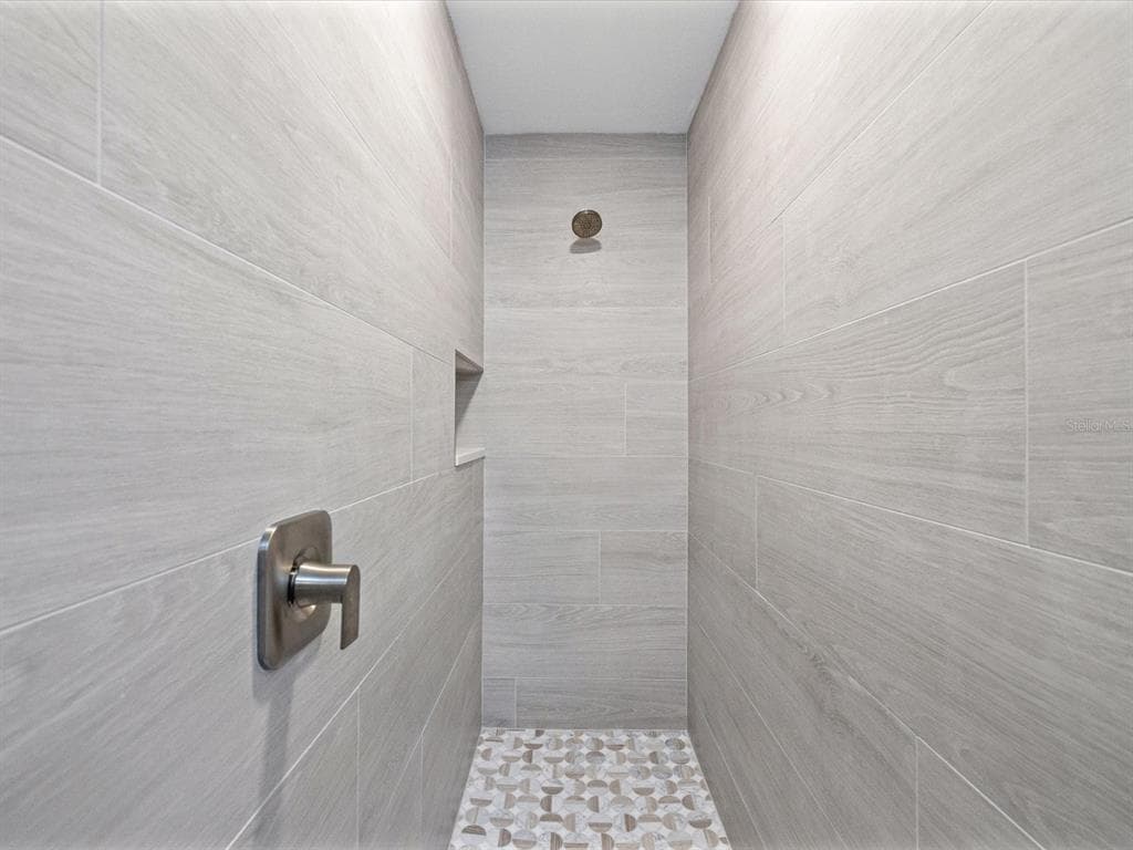529 80TH AVENUE photo 22